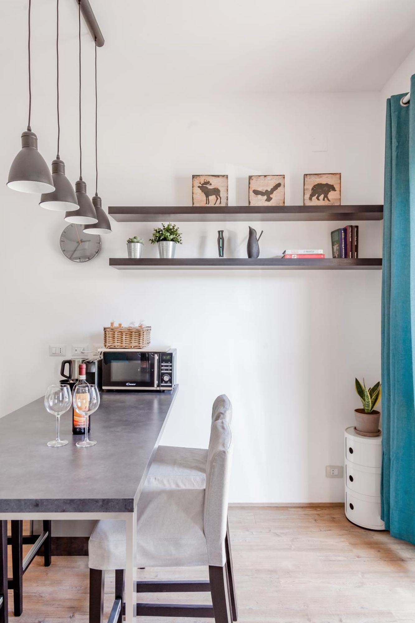 Open The Classic Wooden Shutters At A Cozy City Nest ฟลอเรนซ์ ภายนอก รูปภาพ